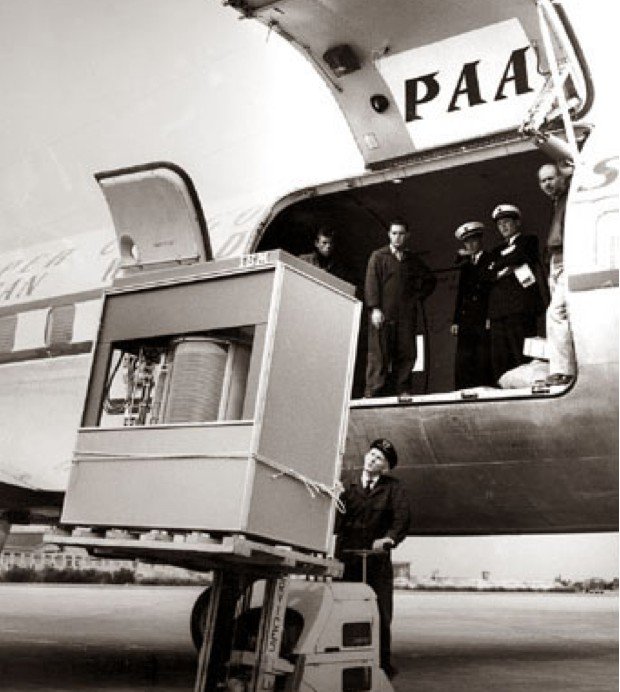 5mb hard drive 1955.jpg