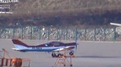 airplane leaving.gif