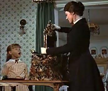 la-borsa-di-mary-poppins-L-RiClOe.jpeg